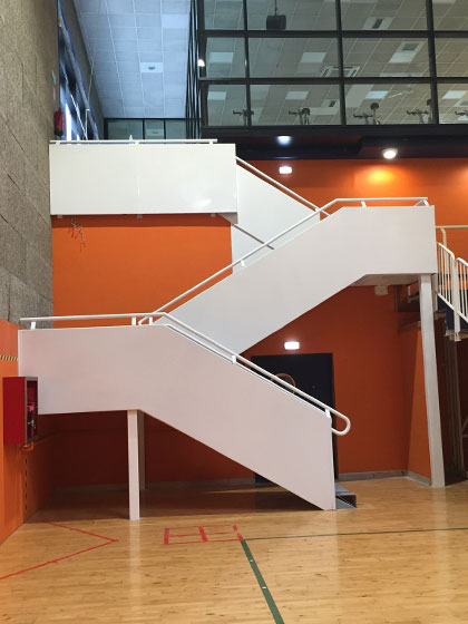Contruccion escalera evacuacion